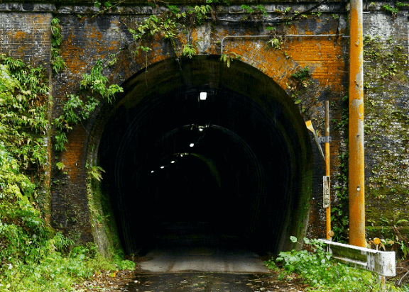 伊良谷トンネル